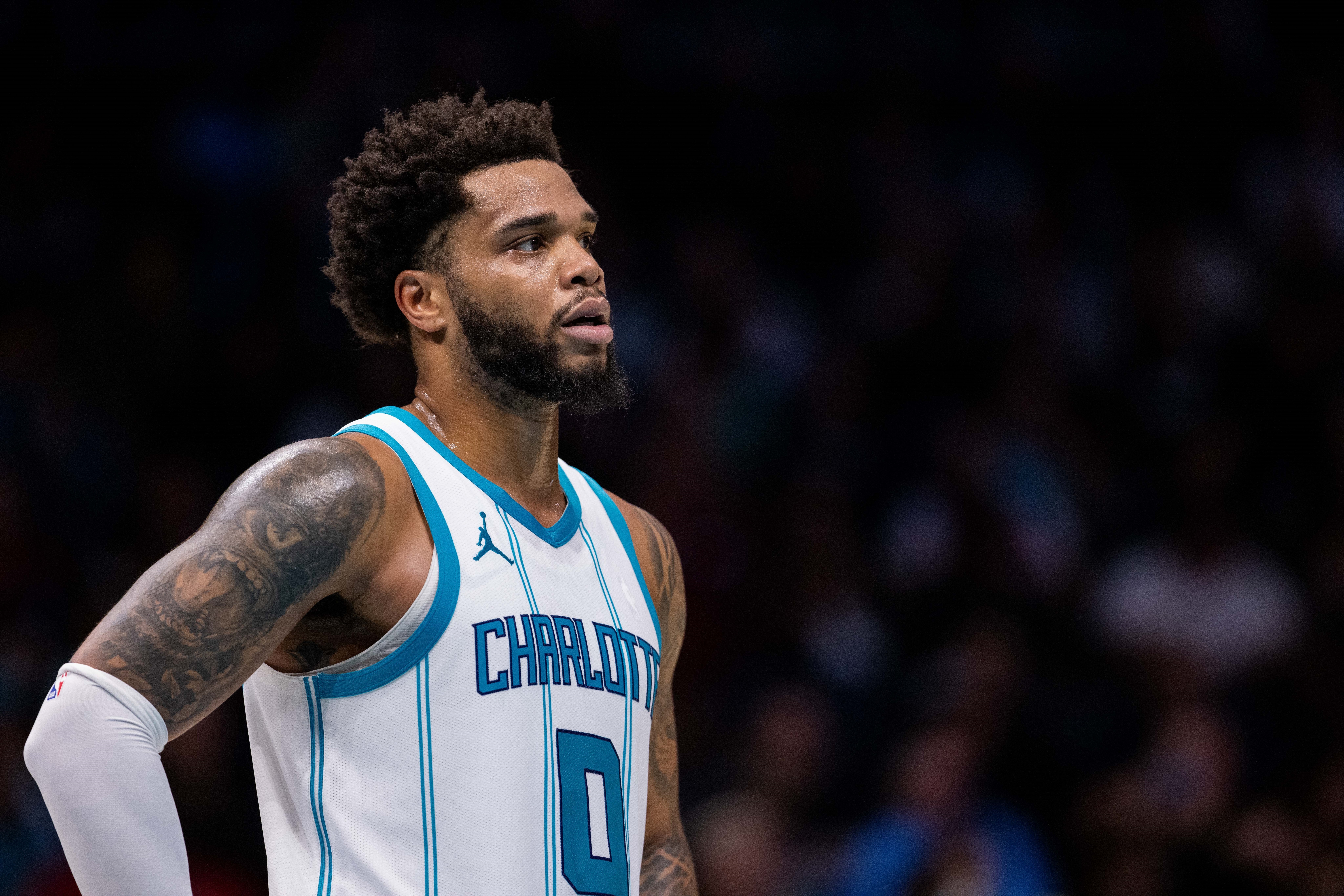 乐鱼体育app-18年至今签了资质报价的首轮秀能如愿吗？仅小桥后来签了大合同