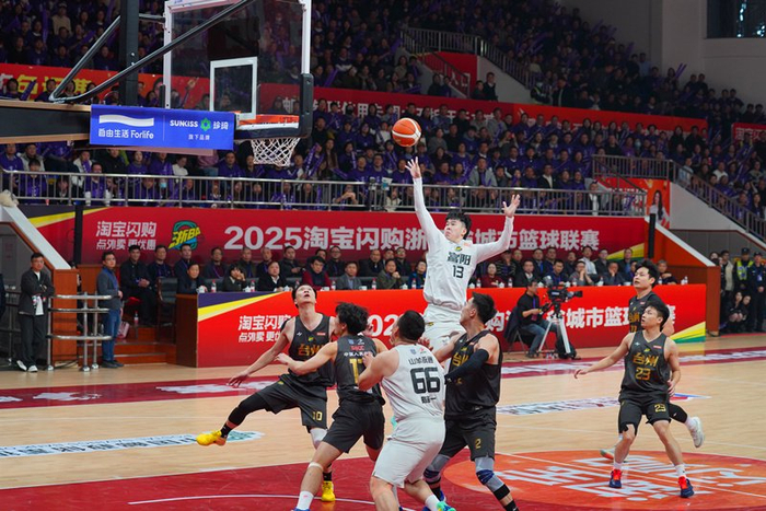 开云体育网页版-一座城的心跳与全民共情|体育局|篮球|富阳|富阳队|浙ba_新浪体育_新浪新闻